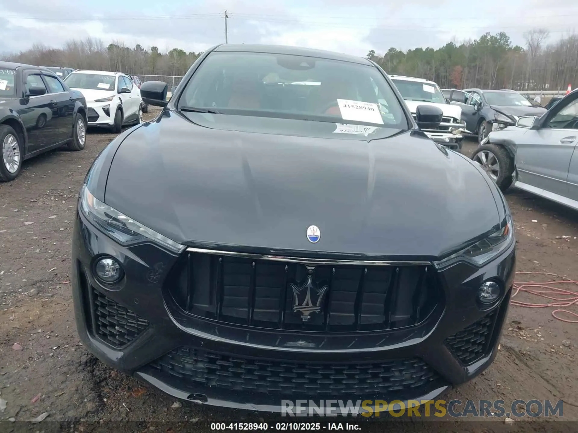 12 fotografías del automóvil dañado ZN661YUS6LX350437 MASERATI LEVANTE 2020