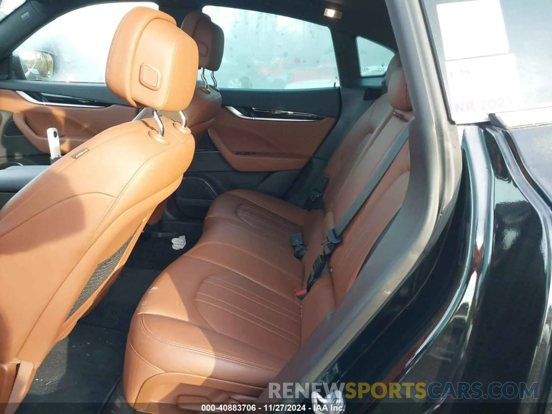 8 fotografías del automóvil dañado ZN661XUA9MX369275 MASERATI LEVANTE 2021