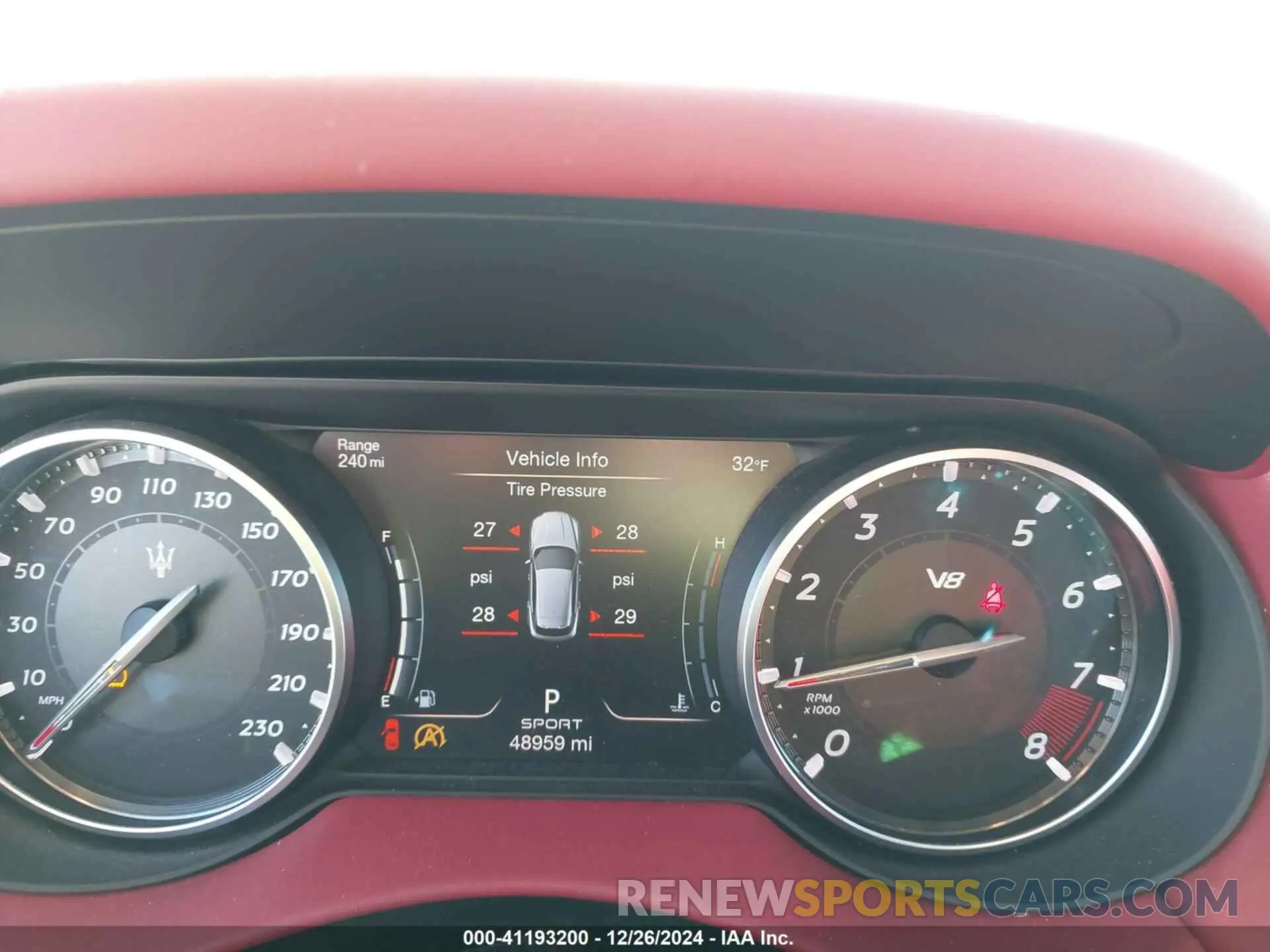7 fotografías del automóvil dañado ZN661ZUM3NX381428 MASERATI LEVANTE 2022