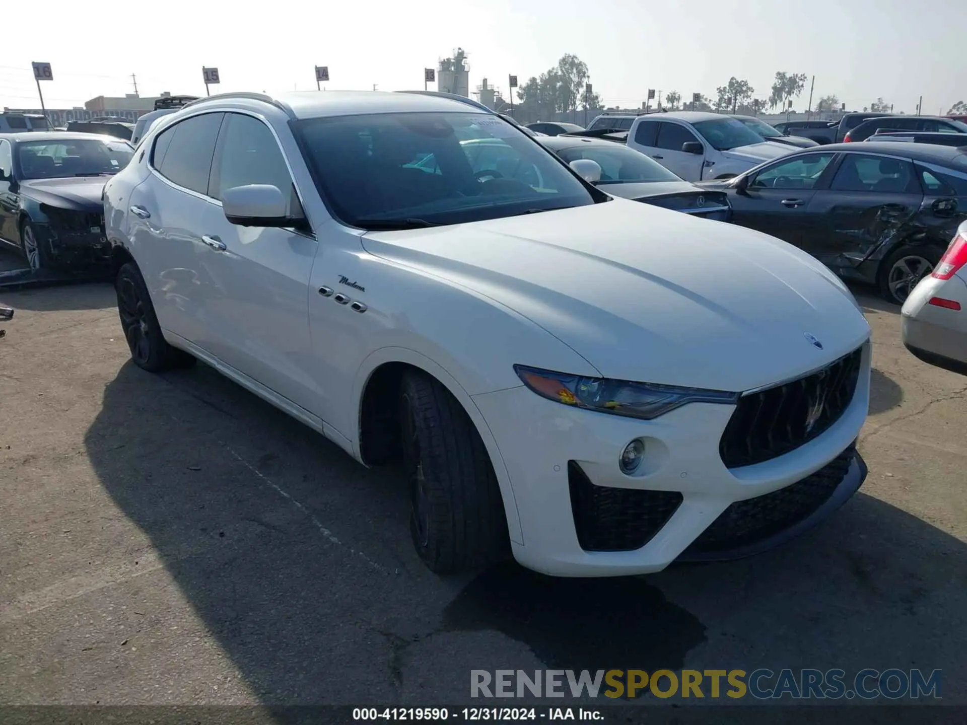 1 fotografías del automóvil dañado ZN661YUM6PX411566 MASERATI LEVANTE 2023