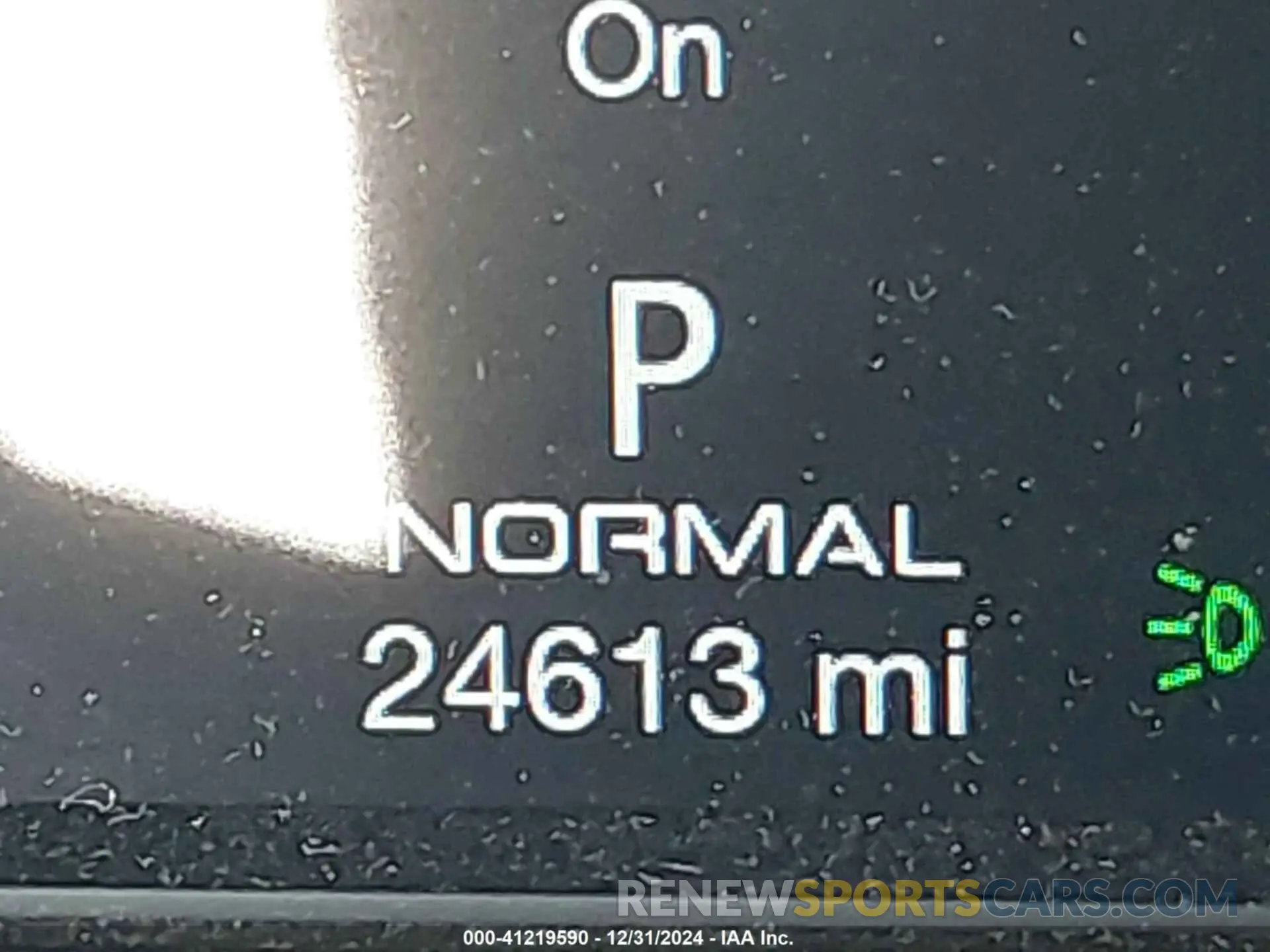 16 fotografías del automóvil dañado ZN661YUM6PX411566 MASERATI LEVANTE 2023
