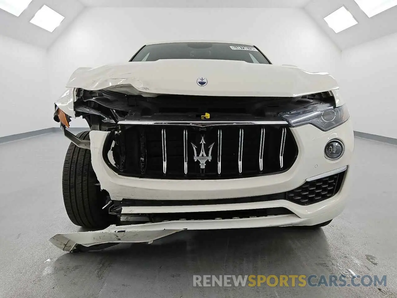 5 fotografías del automóvil dañado ZN661XUAXNX389214 MASERATI LEVANTE BA 2022