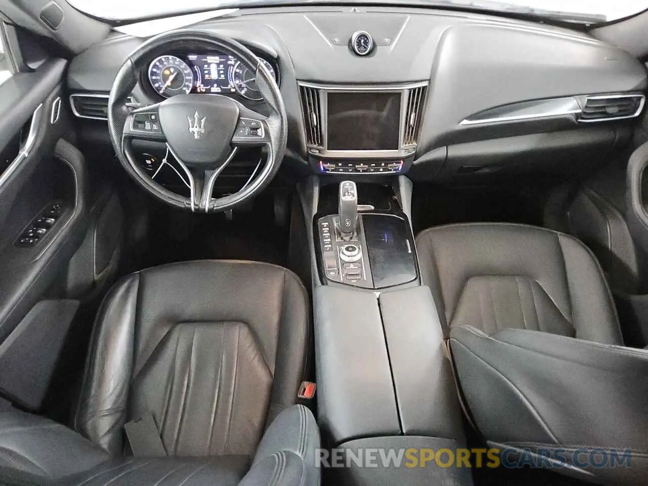 8 fotografías del automóvil dañado ZN661XUAXNX389214 MASERATI LEVANTE BA 2022