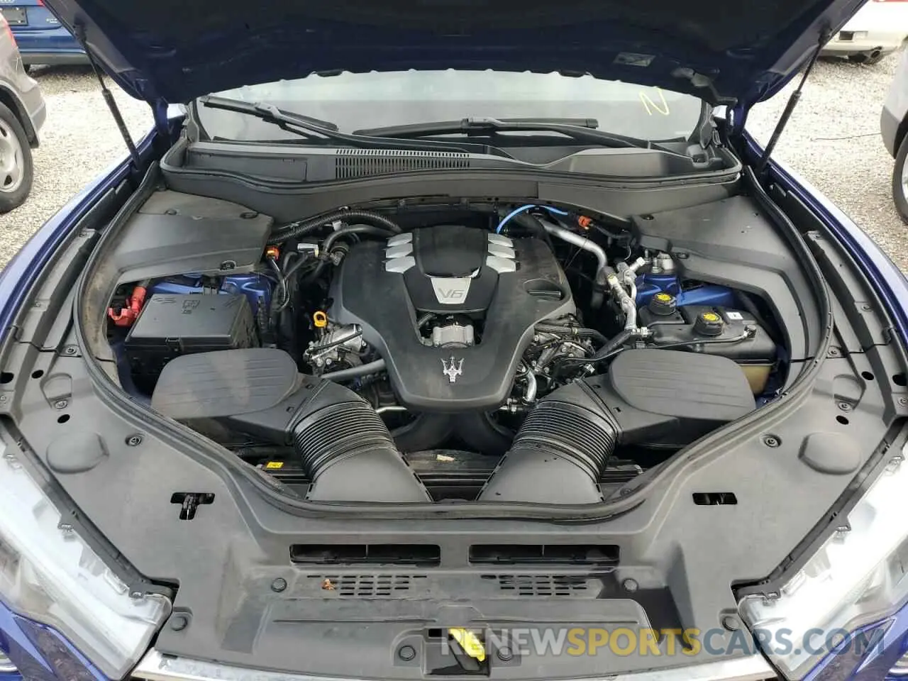 12 fotografías del automóvil dañado ZN661XUAXNX400325 MASERATI LEVANTE BA 2022