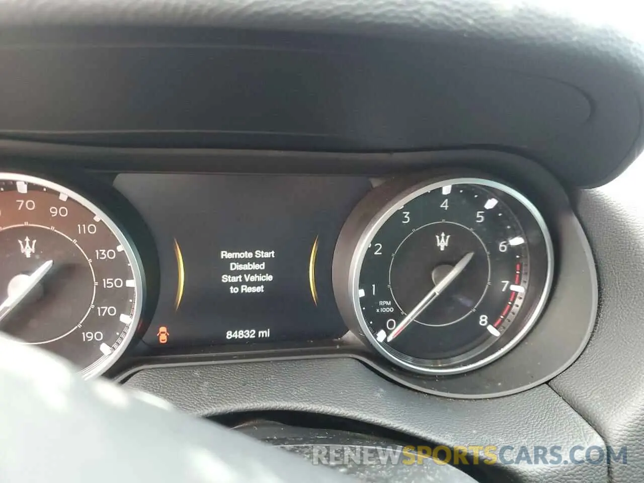 9 fotografías del automóvil dañado ZN661XUAXNX400325 MASERATI LEVANTE BA 2022
