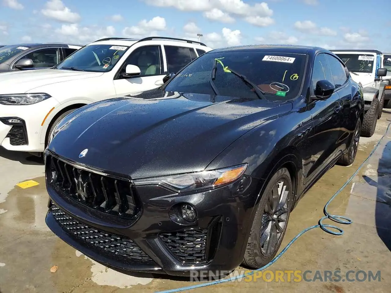 1 fotografías del automóvil dañado ZN661YUM4PX435509 MASERATI LEVANTE MO 2023