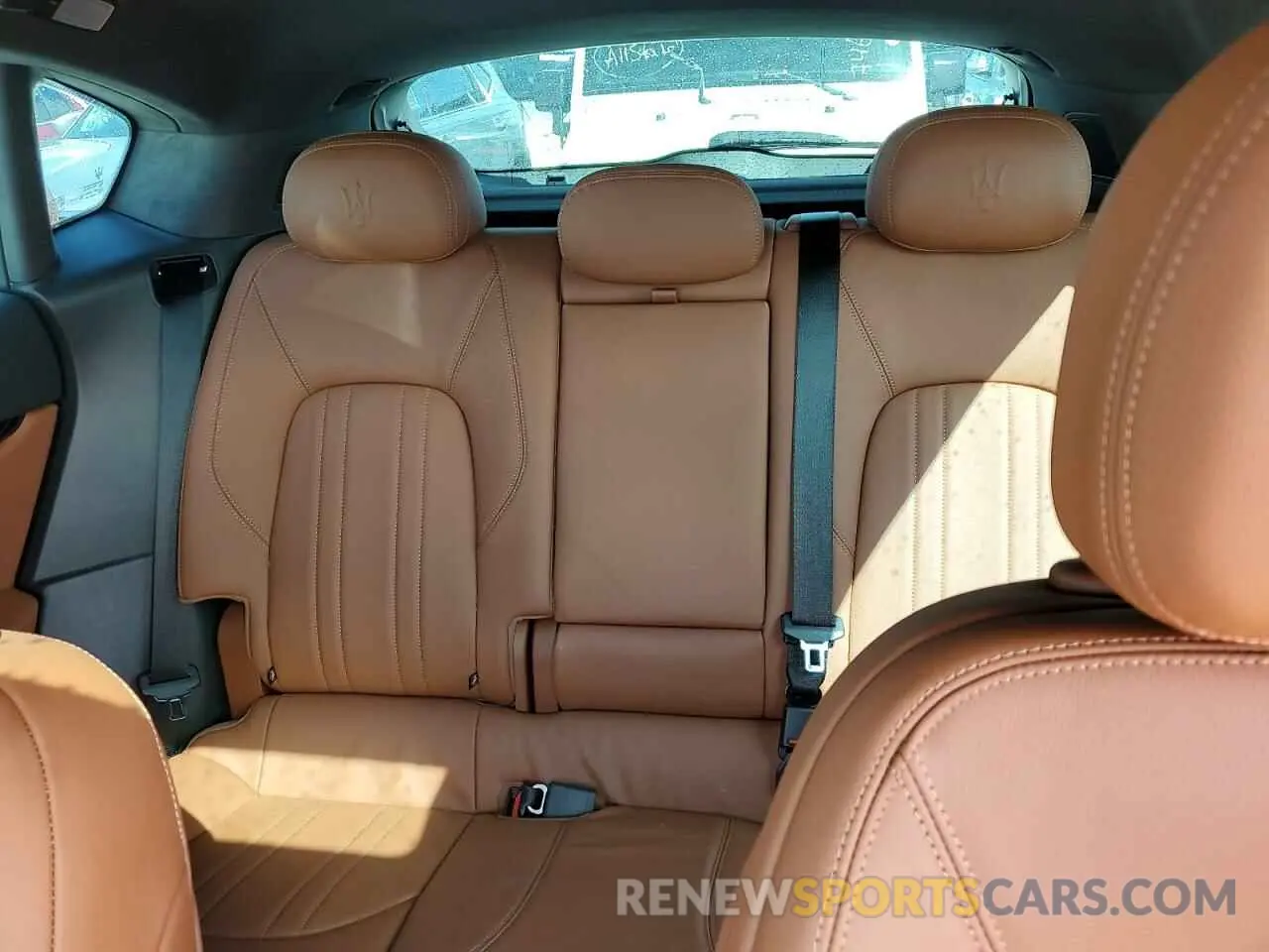 10 fotografías del automóvil dañado ZN661YUM4PX435509 MASERATI LEVANTE MO 2023