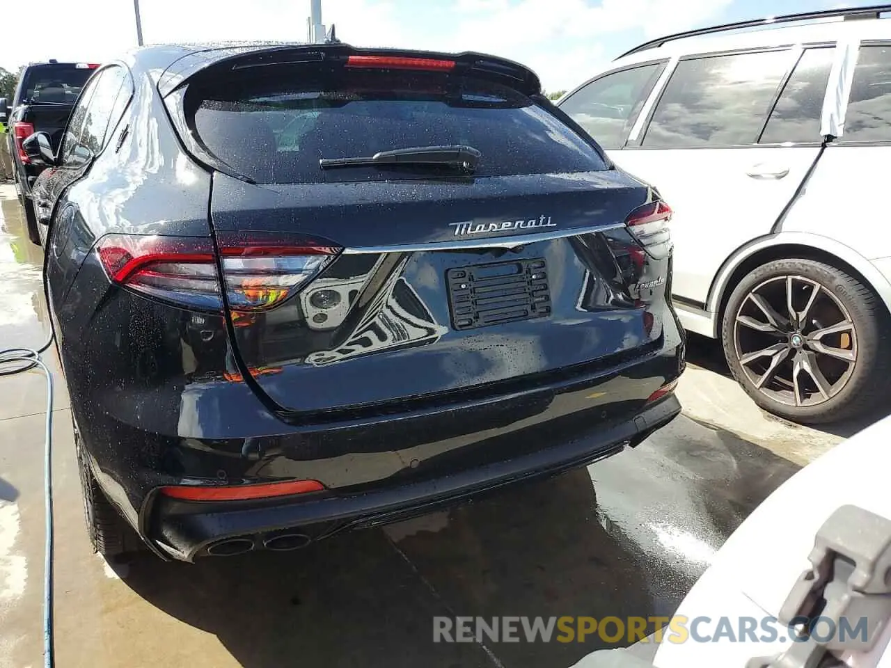 6 fotografías del automóvil dañado ZN661YUM4PX435509 MASERATI LEVANTE MO 2023