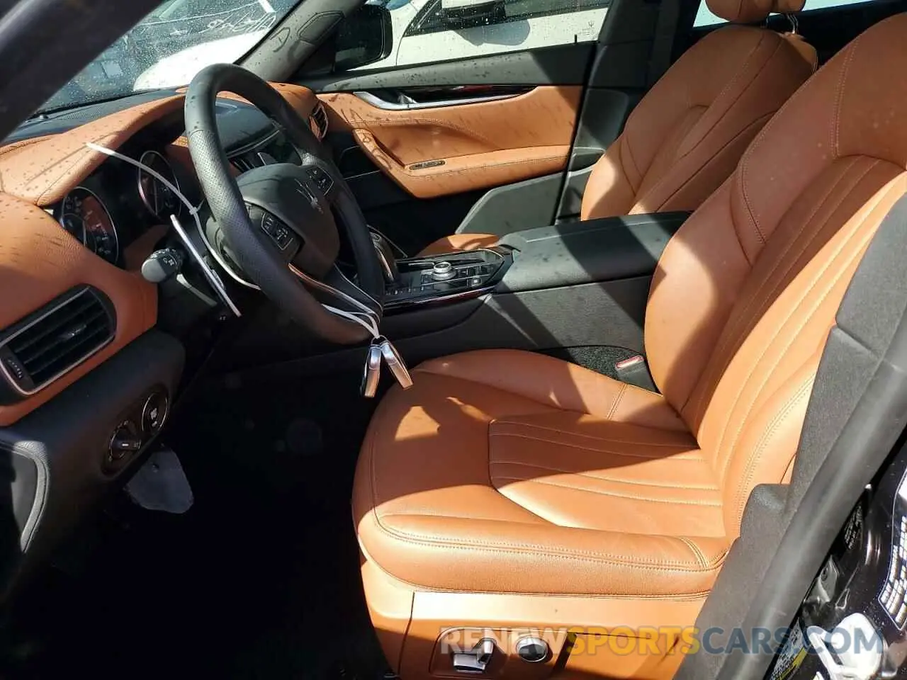 7 fotografías del automóvil dañado ZN661YUM4PX435509 MASERATI LEVANTE MO 2023