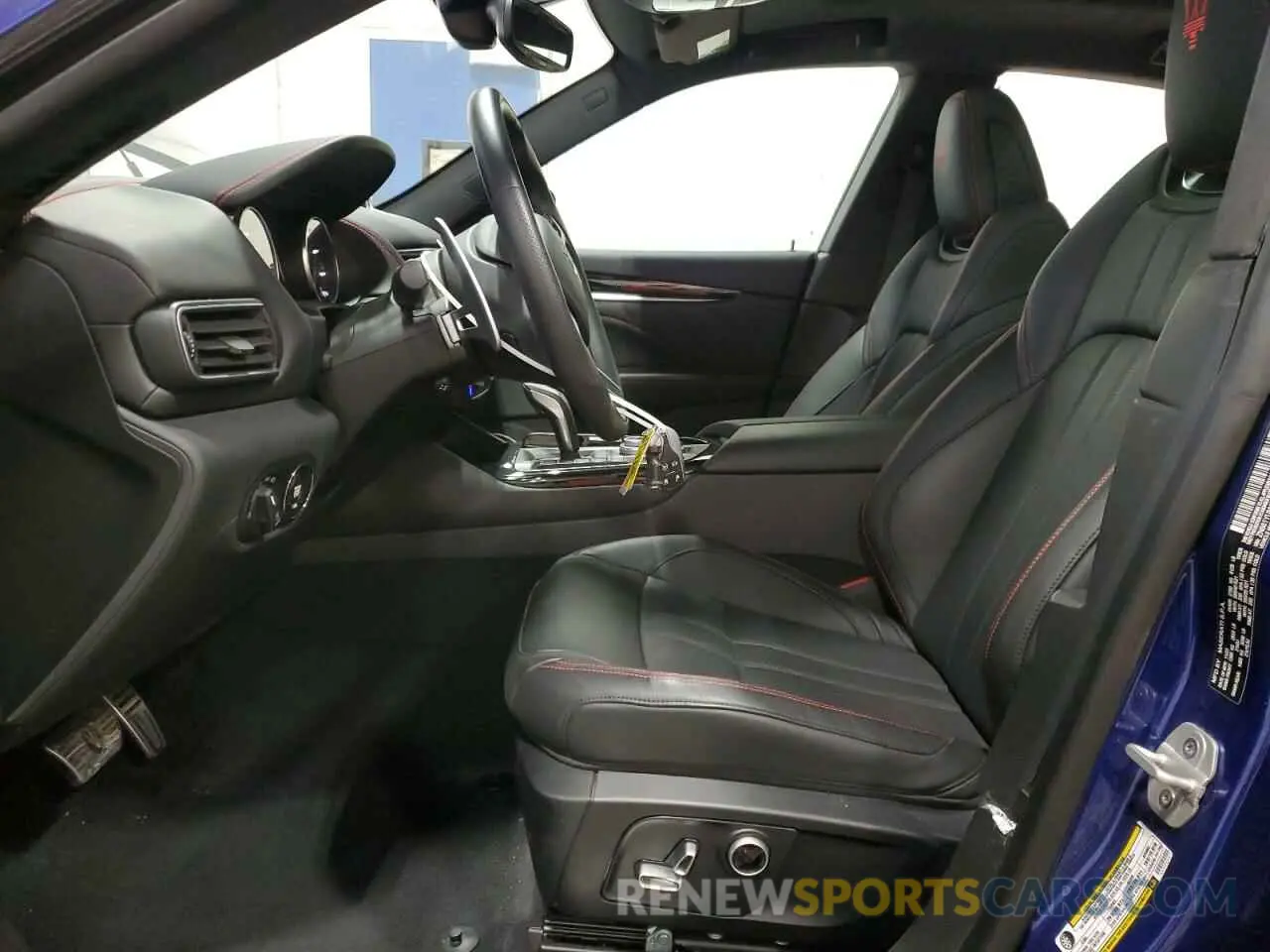 7 fotografías del automóvil dañado ZN661YUM4RX450899 MASERATI LEVANTE MO 2024