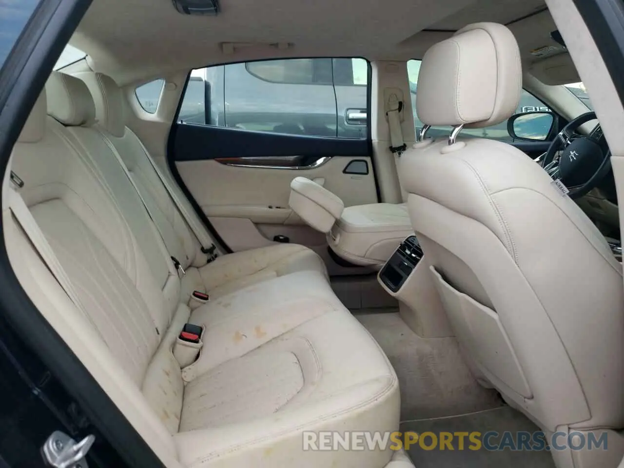 6 fotografías del automóvil dañado ZAM56YPL5K1328221 MASERATI QUATTROPOR 2019