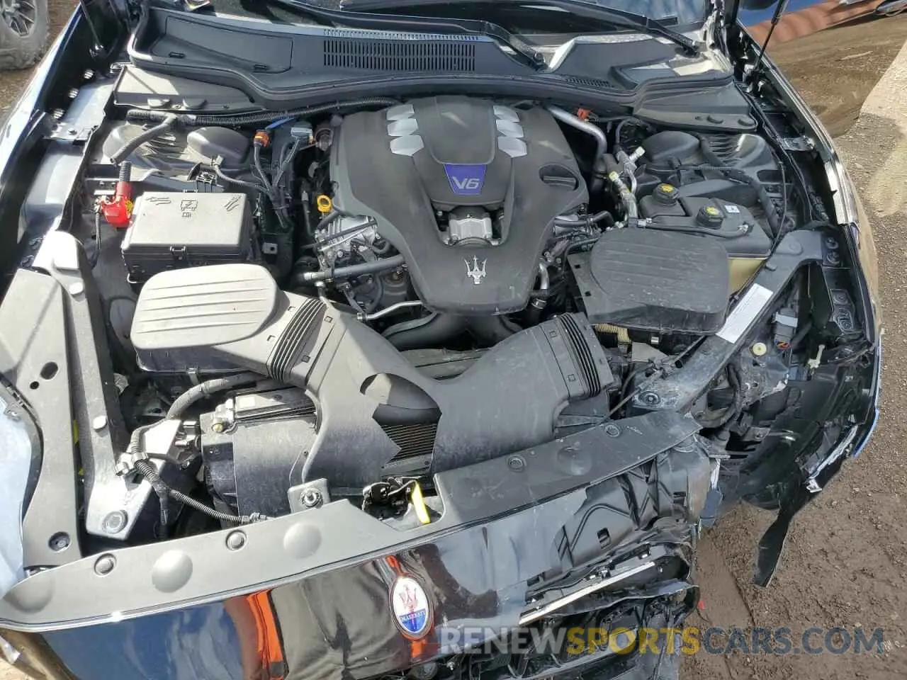 12 fotografías del automóvil dañado ZAM56YRS6M1370002 MASERATI QUATTROPOR 2021
