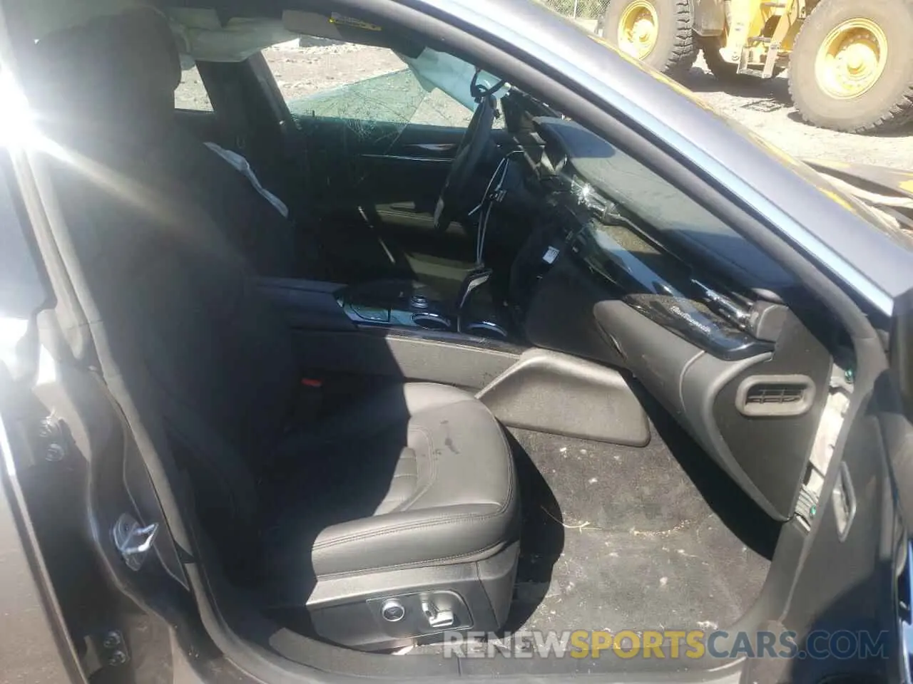5 fotografías del automóvil dañado ZAM56YRM6N1388387 MASERATI QUATTROPOR 2022