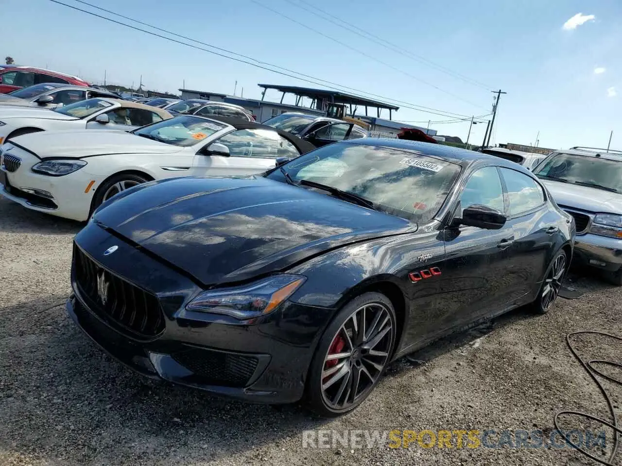 2 fotografías del automóvil dañado ZAM56ZPT0NX399687 MASERATI QUATTROPOR 2022