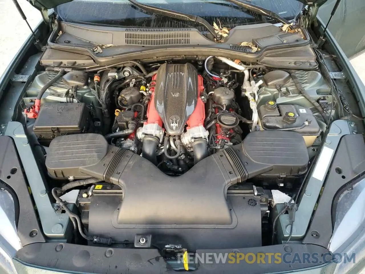 11 fotografías del automóvil dañado ZAM56ZPT4N1382393 MASERATI QUATTROPOR 2022