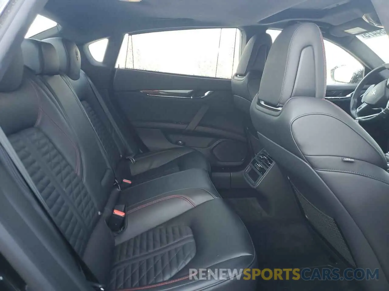 10 fotografías del automóvil dañado ZAM56ZPT6NX393540 MASERATI QUATTROPOR 2022