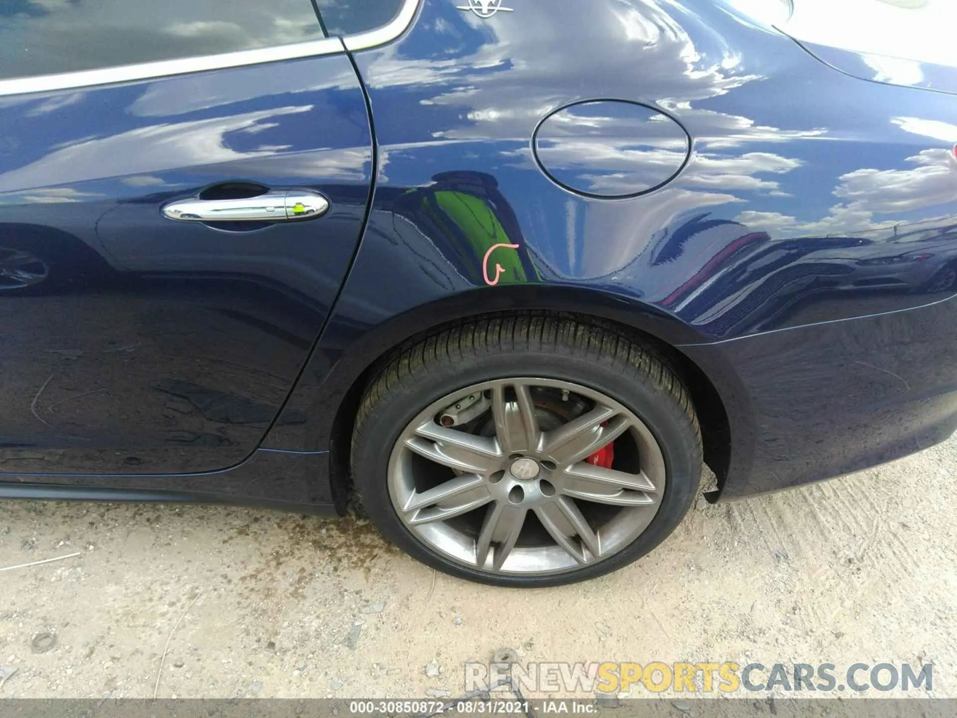 13 fotografías del automóvil dañado ZAM56YRA5K1310037 MASERATI QUATTROPORTE 2019