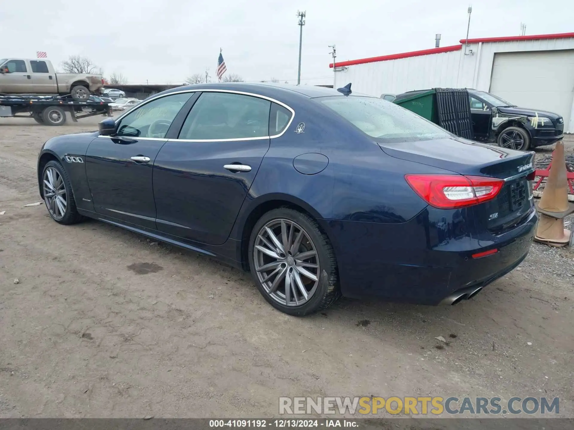 3 fotografías del automóvil dañado ZAM56YRL8K1323981 MASERATI QUATTROPORTE 2019