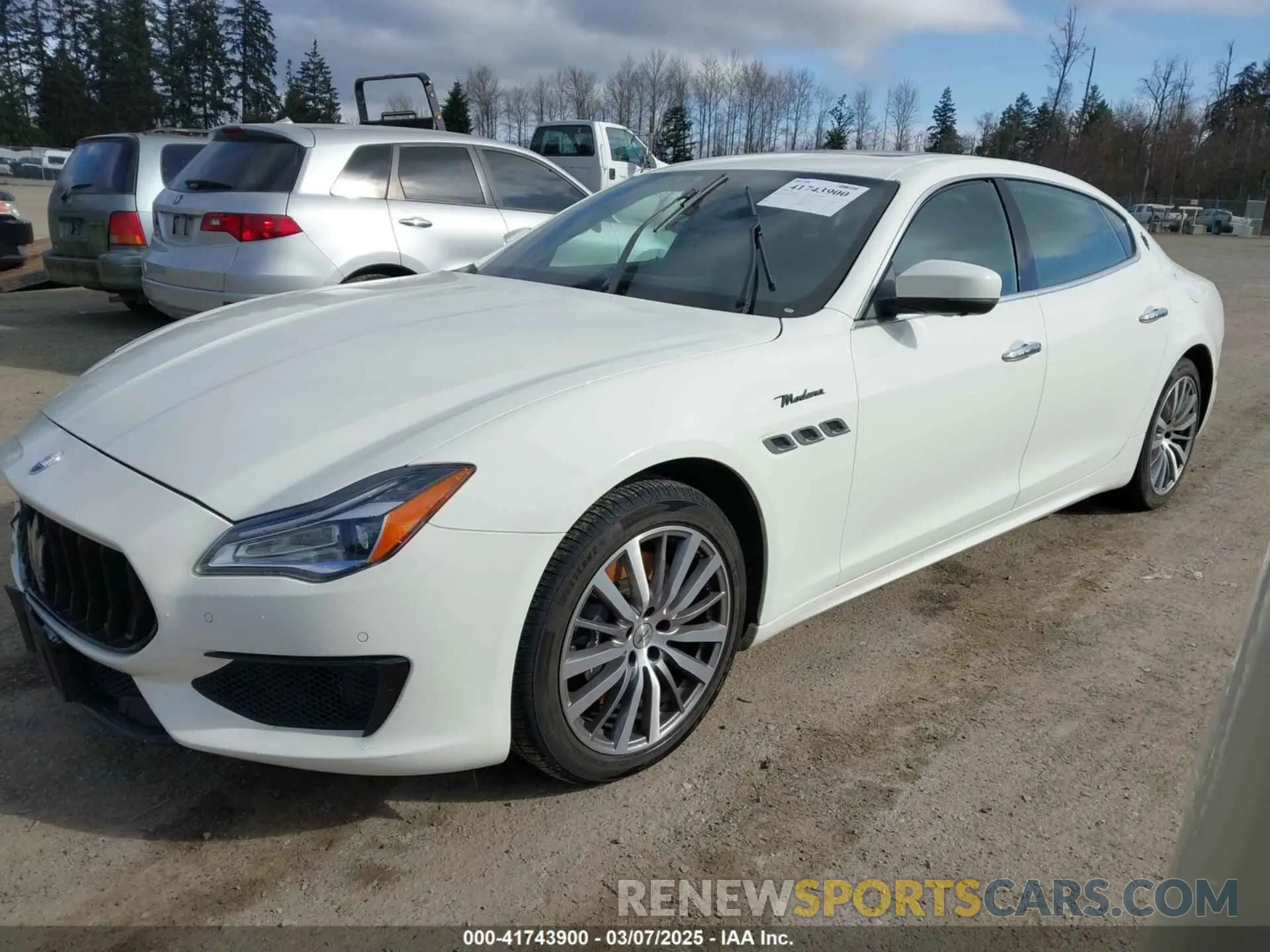 2 fotografías del automóvil dañado ZAM56YRM2N1388371 MASERATI QUATTROPORTE 2022