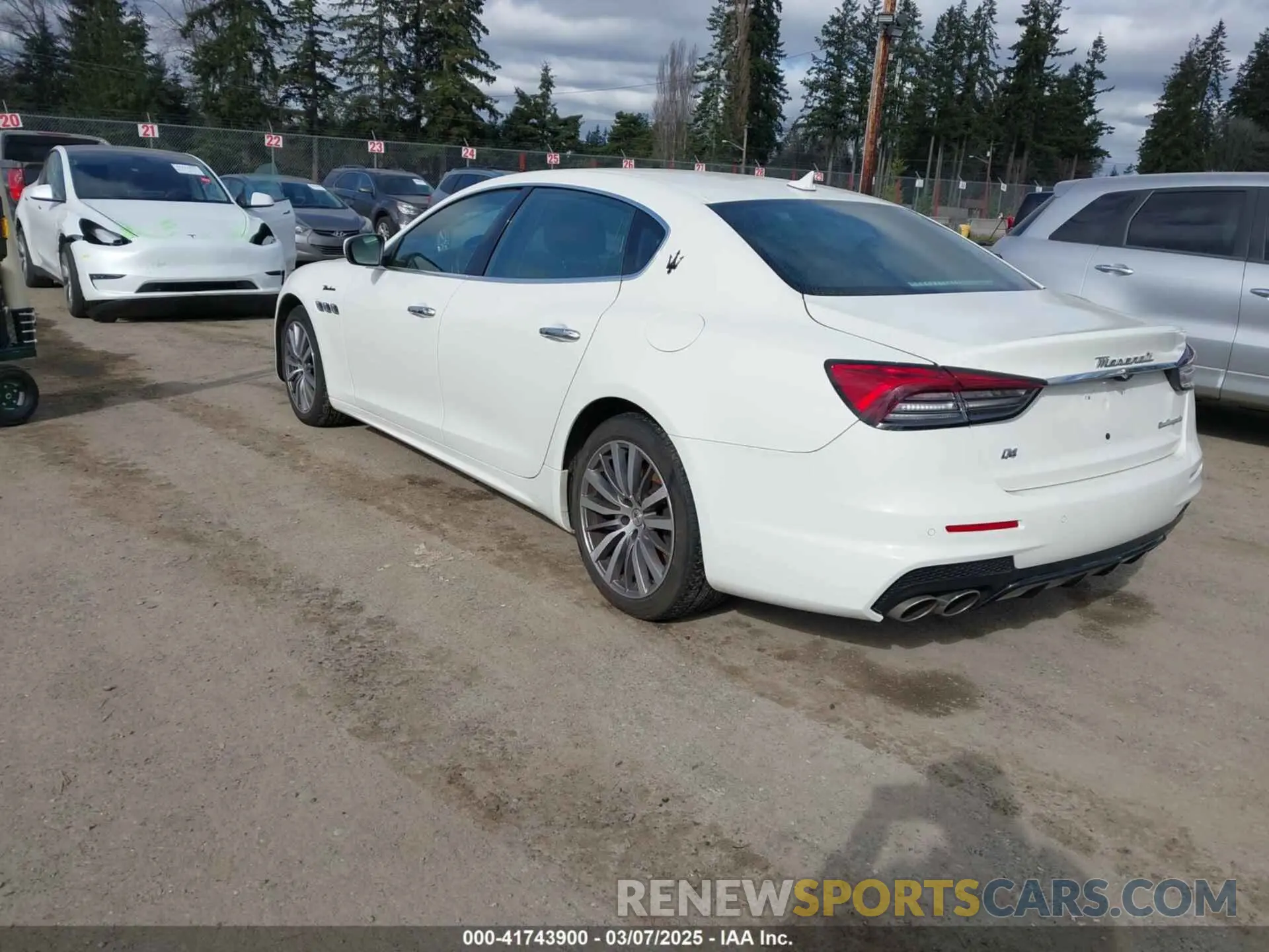 3 fotografías del automóvil dañado ZAM56YRM2N1388371 MASERATI QUATTROPORTE 2022