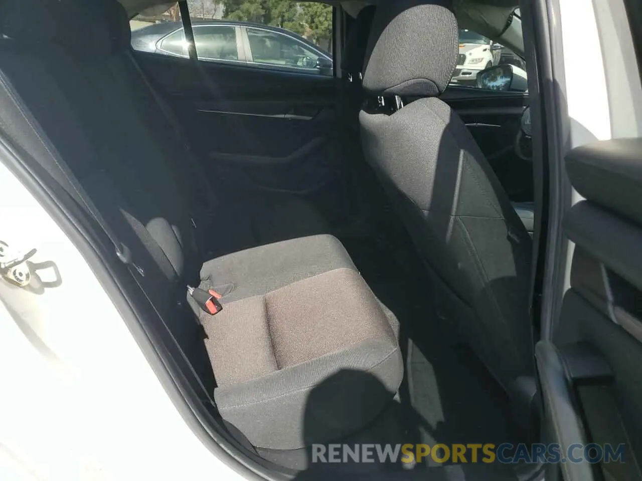 10 fotografías del automóvil dañado 3MZBPABL4KM112377 MAZDA 3 2019