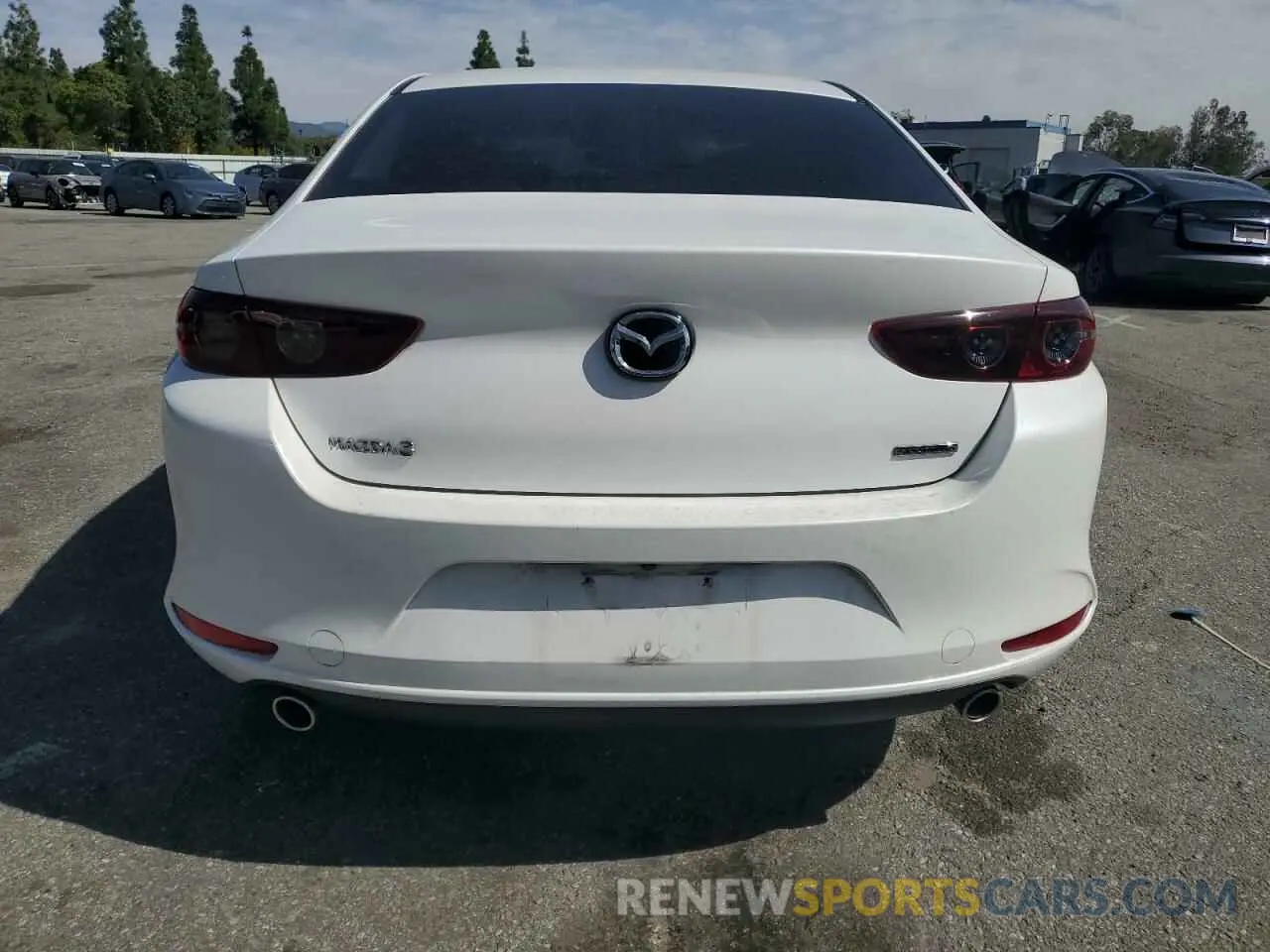 6 fotografías del automóvil dañado 3MZBPABL4KM112377 MAZDA 3 2019