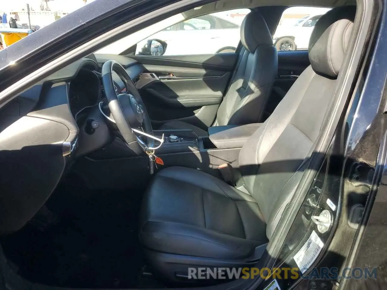 7 fotografías del automóvil dañado 3MZBPADL3KM108737 MAZDA 3 2019