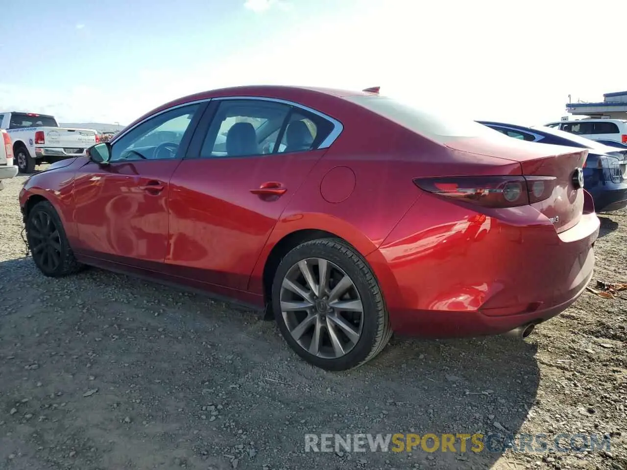 2 fotografías del automóvil dañado 3MZBPADL5KM112305 MAZDA 3 2019