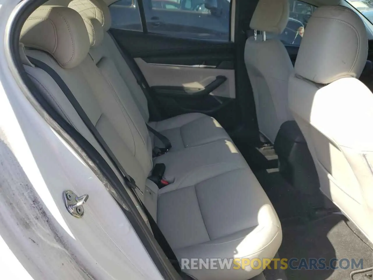10 fotografías del automóvil dañado 3MZBPADL9KM105583 MAZDA 3 2019