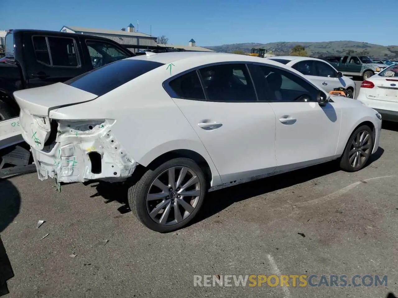 3 fotografías del automóvil dañado 3MZBPADL9KM105583 MAZDA 3 2019
