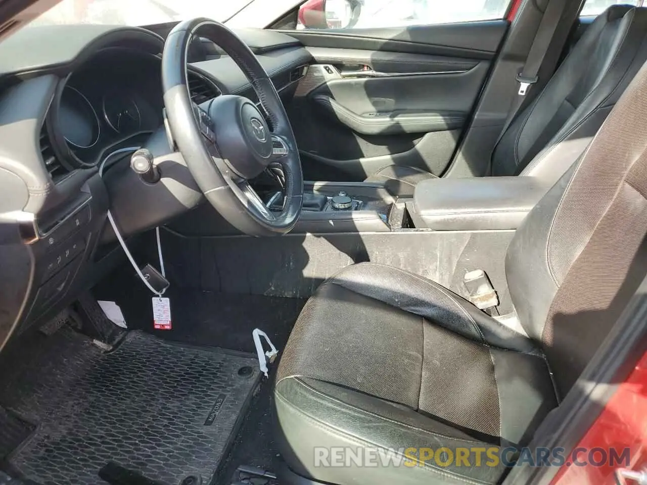 7 fotografías del automóvil dañado 3MZBPAEM6KM103443 MAZDA 3 2019