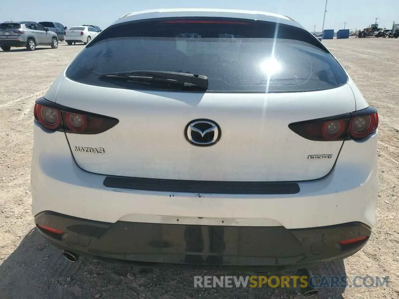 6 fotografías del automóvil dañado JM1BPAJM1K1132824 MAZDA 3 2019