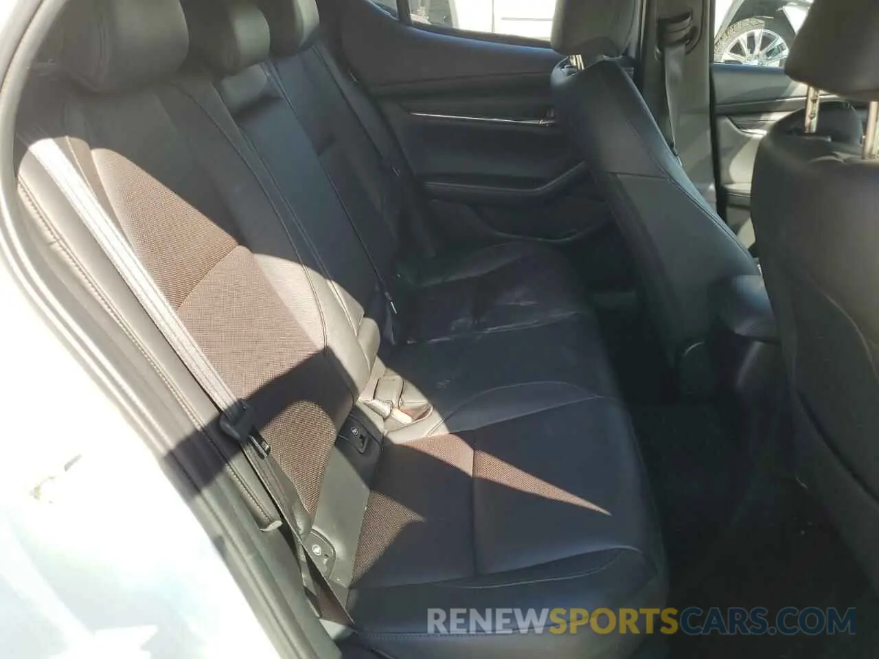 10 fotografías del automóvil dañado JM1BPANM1K1115306 MAZDA 3 2019