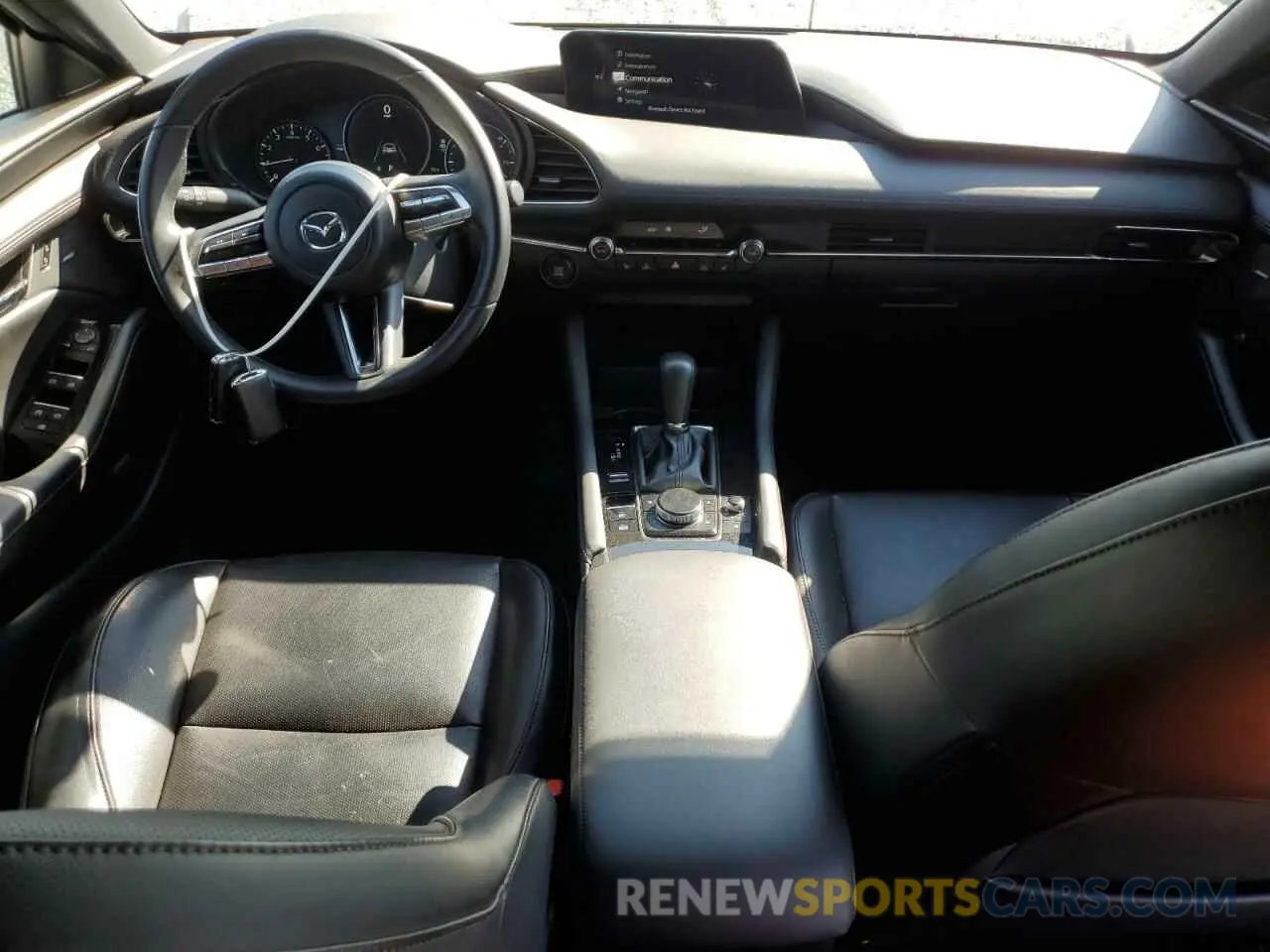8 fotografías del automóvil dañado JM1BPANM1K1115306 MAZDA 3 2019