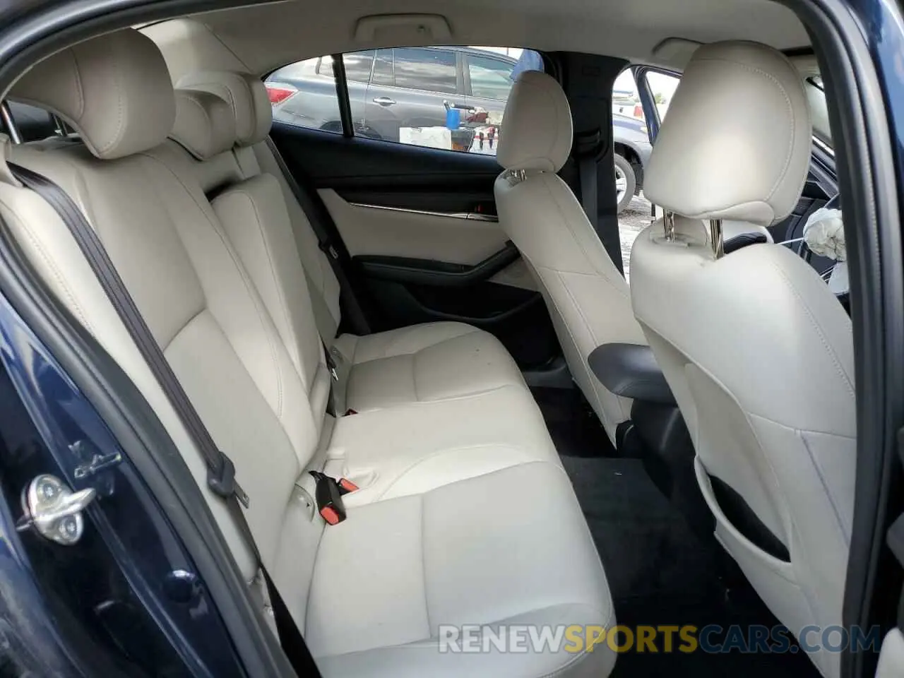 10 fotografías del automóvil dañado JM1BPBAM9K1118238 MAZDA 3 2019
