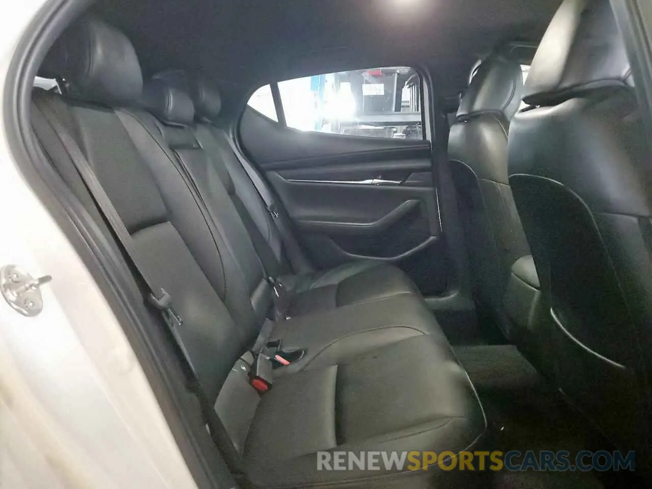 10 fotografías del automóvil dañado JM1BPBJM2K1136404 MAZDA 3 2019