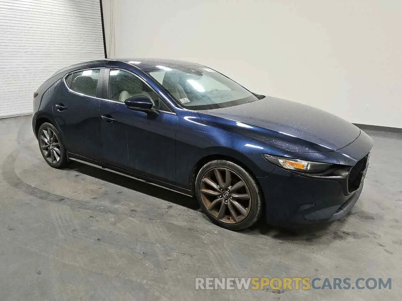 4 fotografías del automóvil dañado JM1BPBJMXK1131550 MAZDA 3 2019