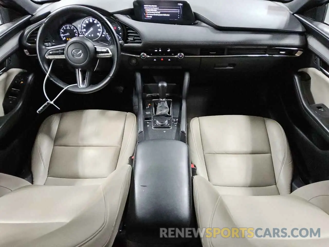 8 fotografías del automóvil dañado JM1BPBJMXK1131550 MAZDA 3 2019