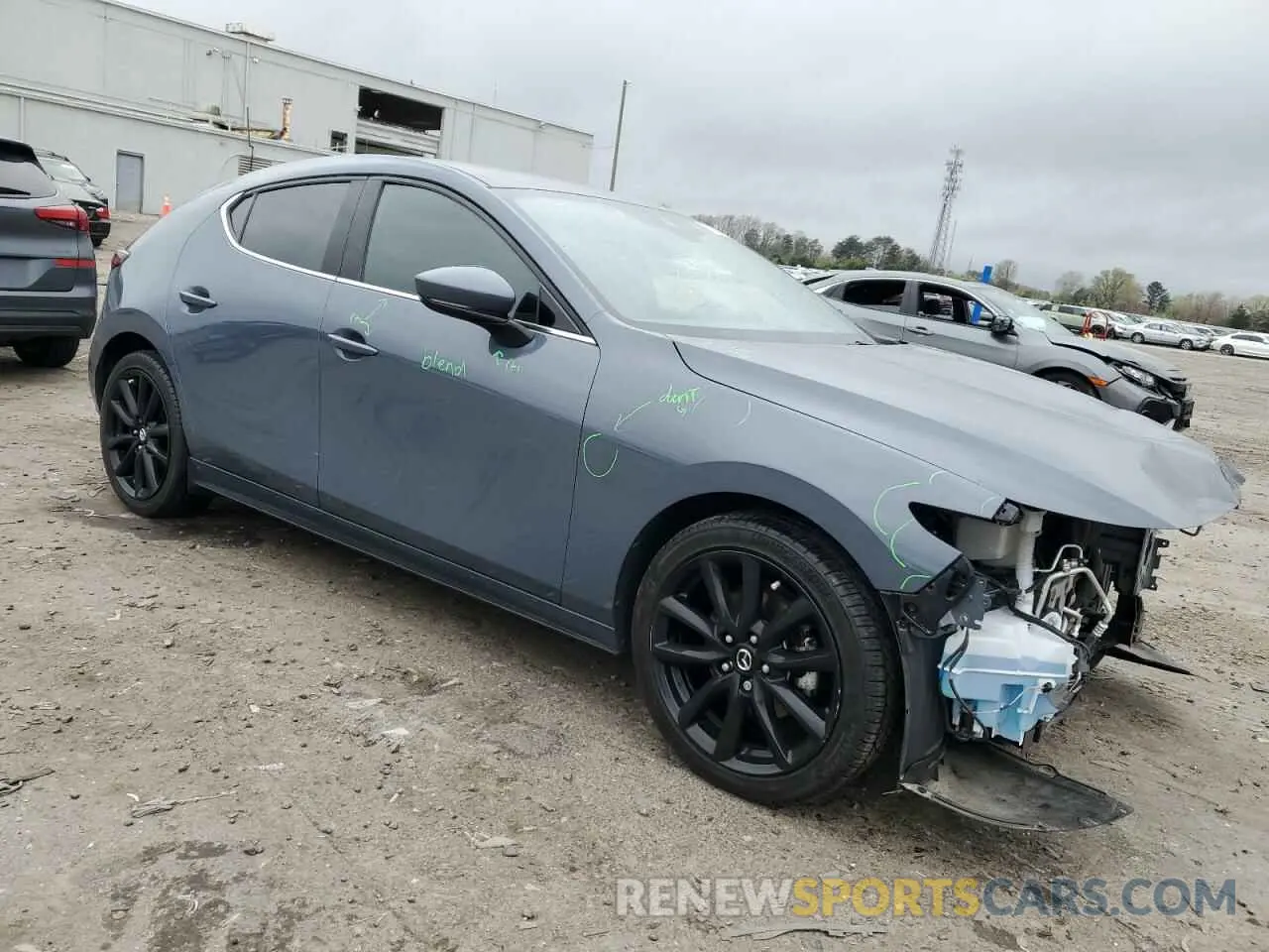 4 fotografías del automóvil dañado JM1BPBNM0K1135603 MAZDA 3 2019
