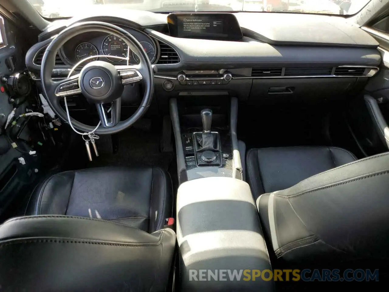 8 fotografías del automóvil dañado JM1BPBNM7K1124047 MAZDA 3 2019