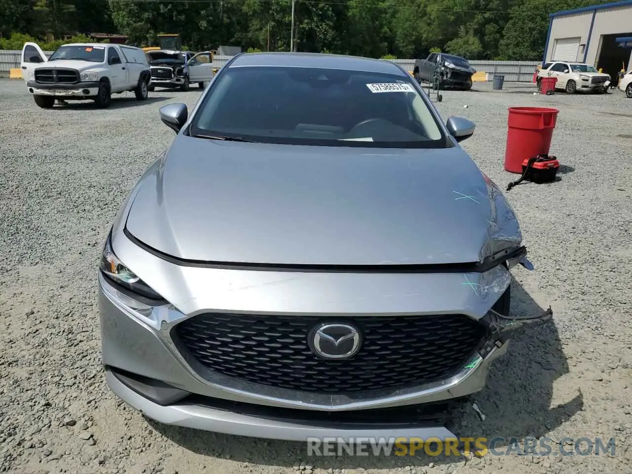 5 fotografías del automóvil dañado 3MZBPABL2LM130586 MAZDA 3 2020