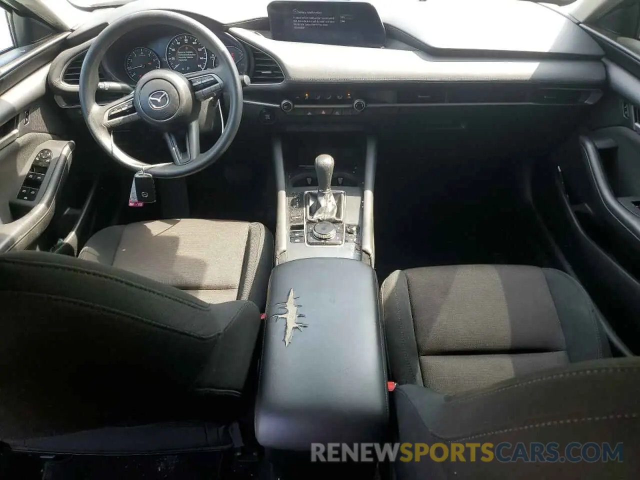 8 fotografías del automóvil dañado 3MZBPABL2LM130586 MAZDA 3 2020