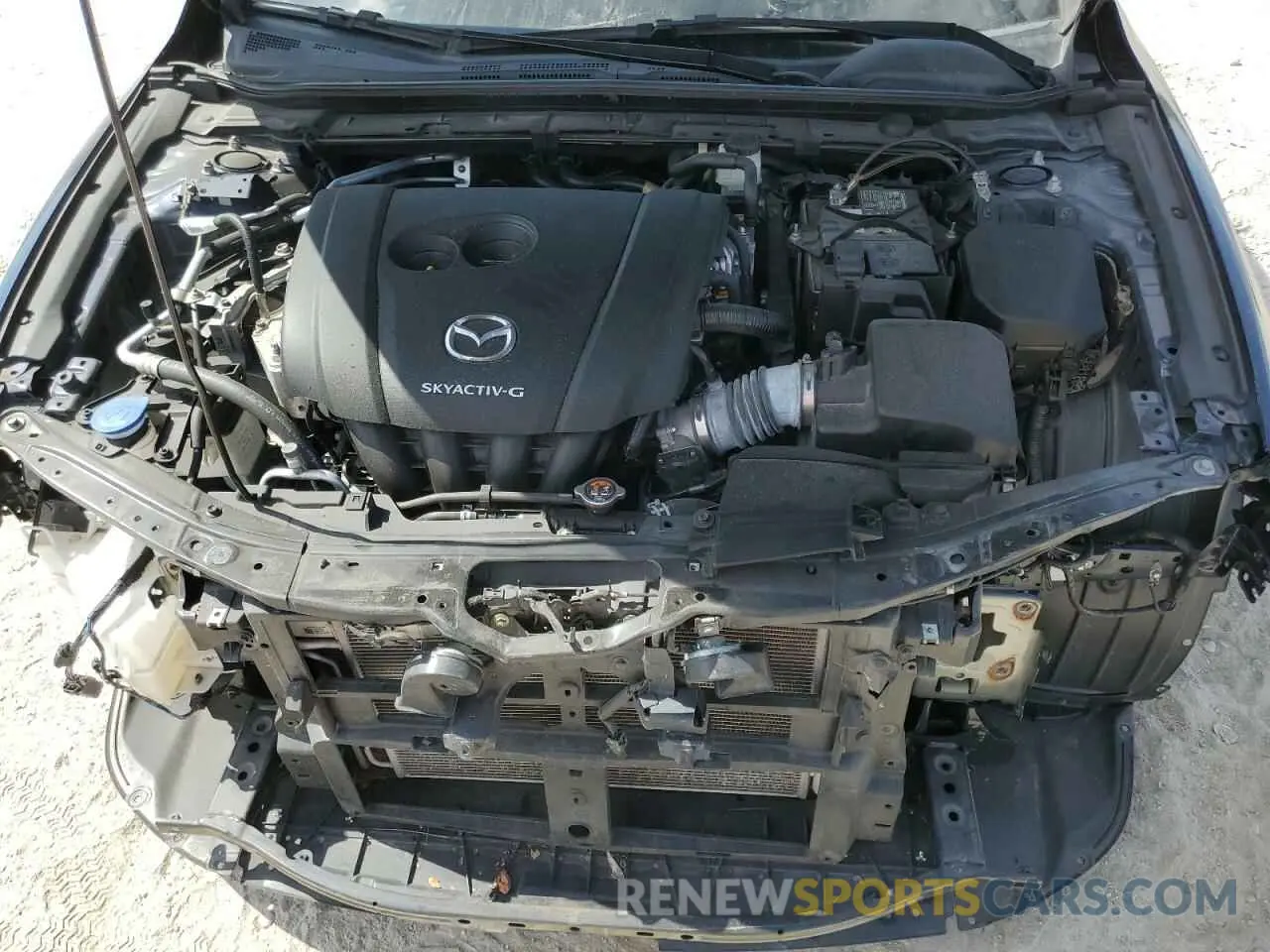 11 fotografías del automóvil dañado 3MZBPABL9LM137373 MAZDA 3 2020