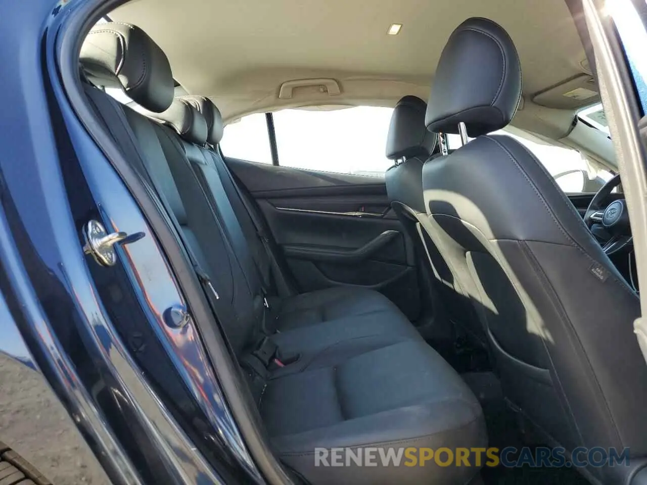 10 fotografías del automóvil dañado 3MZBPADL2LM118323 MAZDA 3 2020