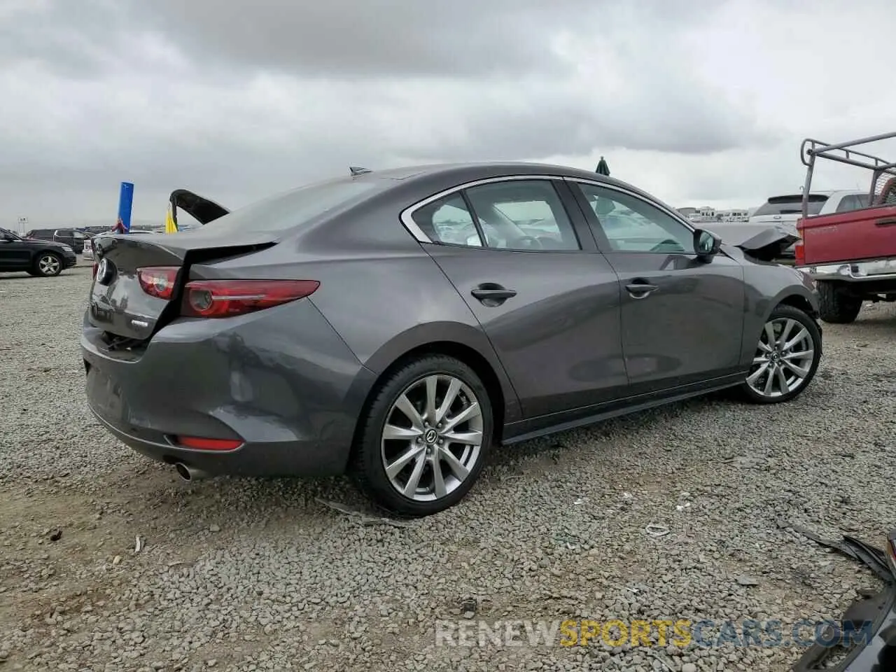 3 fotografías del automóvil dañado 3MZBPAEM1LM127828 MAZDA 3 2020