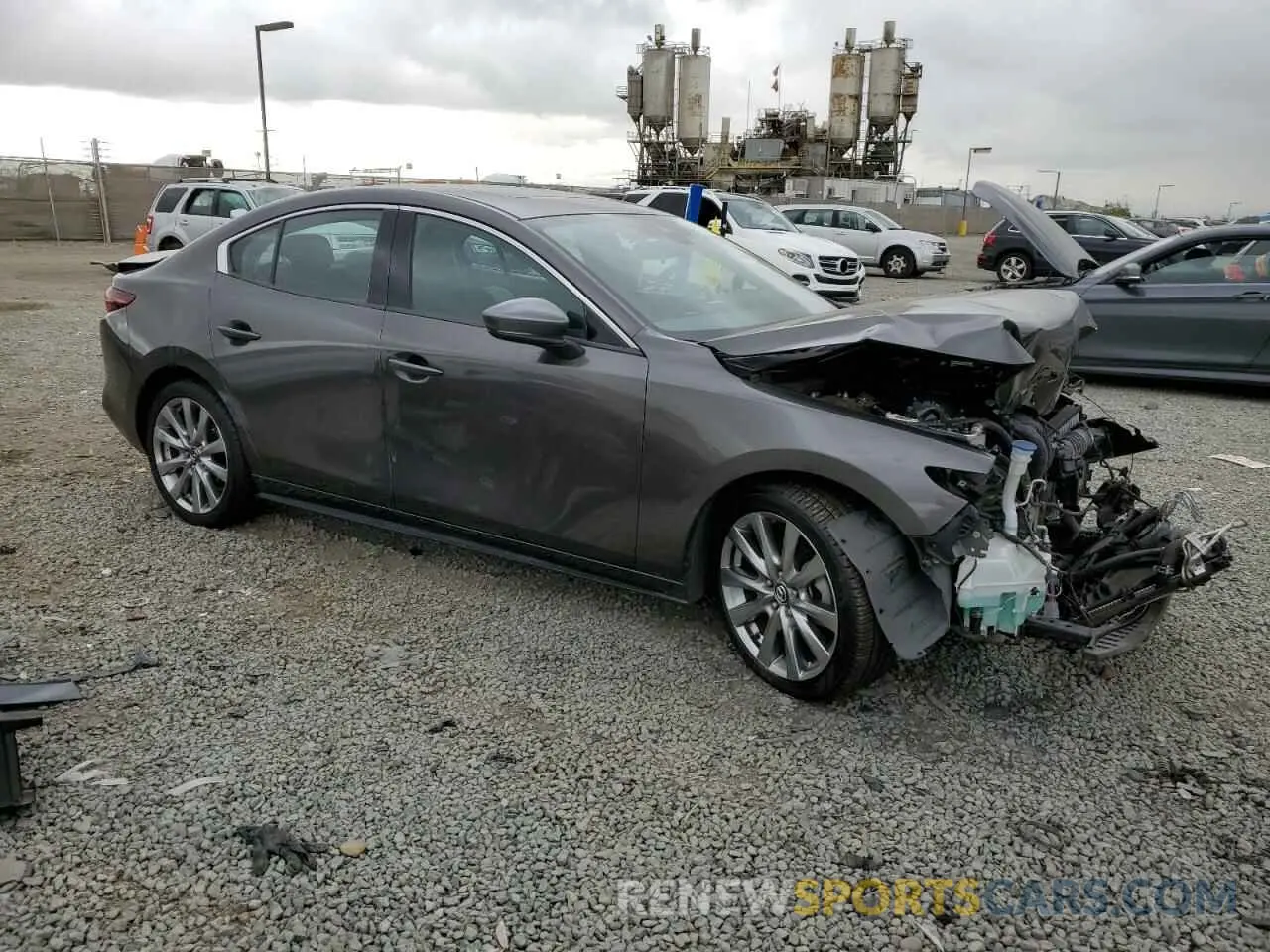 4 fotografías del automóvil dañado 3MZBPAEM1LM127828 MAZDA 3 2020