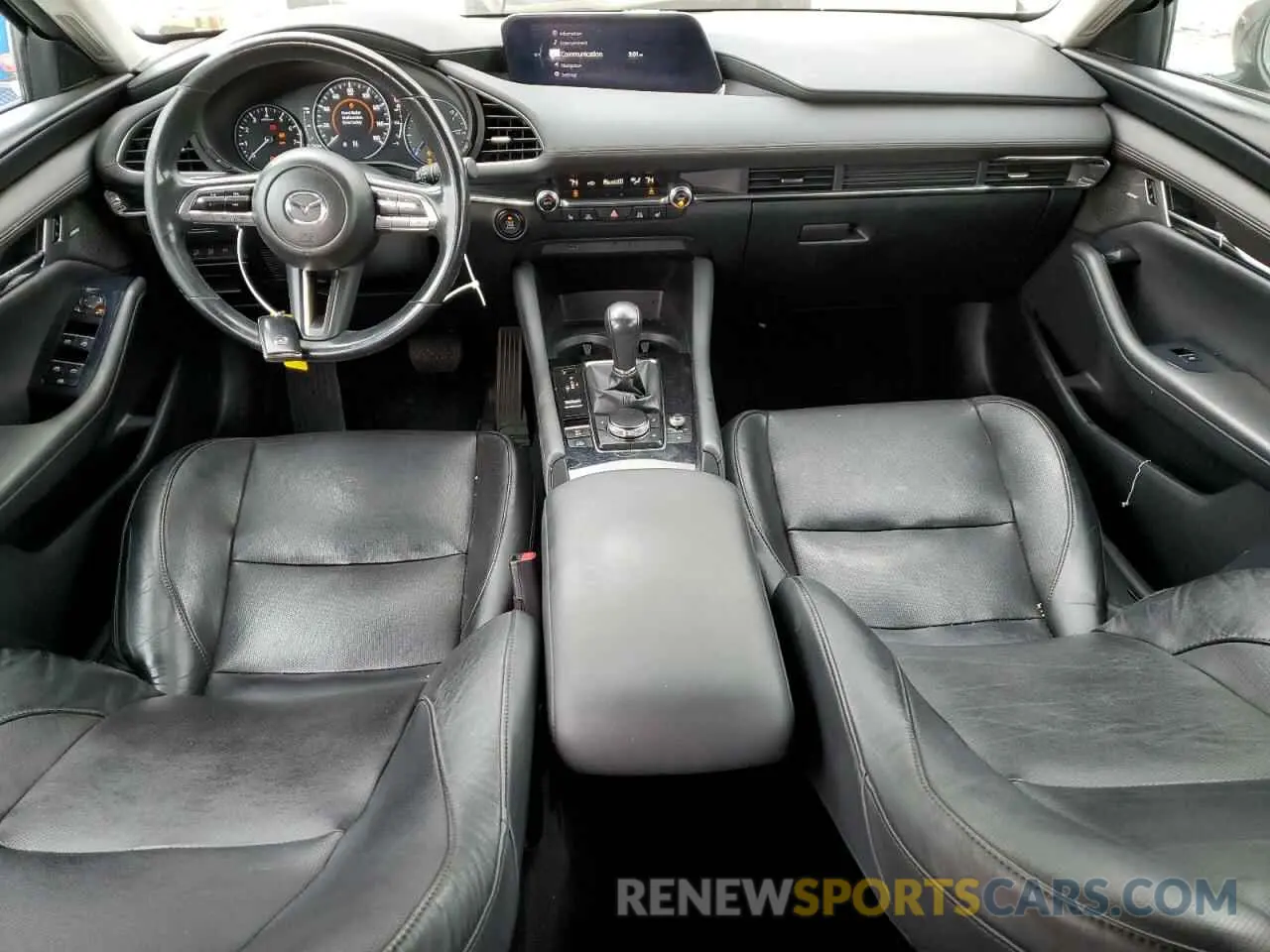 8 fotografías del automóvil dañado 3MZBPAEM1LM127828 MAZDA 3 2020