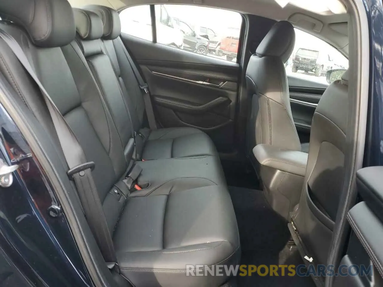 11 fotografías del automóvil dañado 3MZBPBDM6LM126214 MAZDA 3 2020