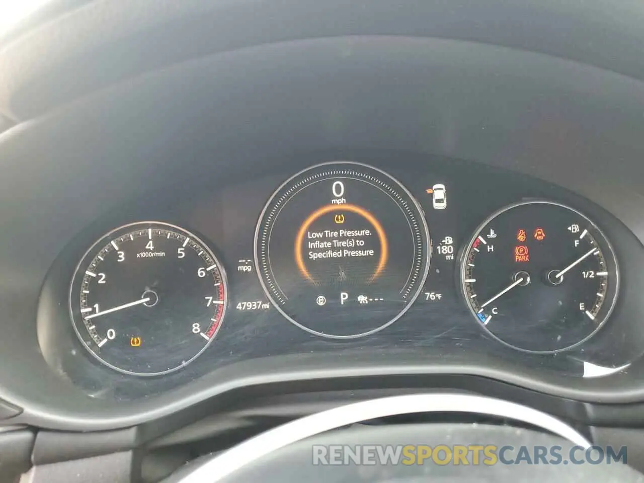 9 fotografías del automóvil dañado JM1BPACL6L1170703 MAZDA 3 2020