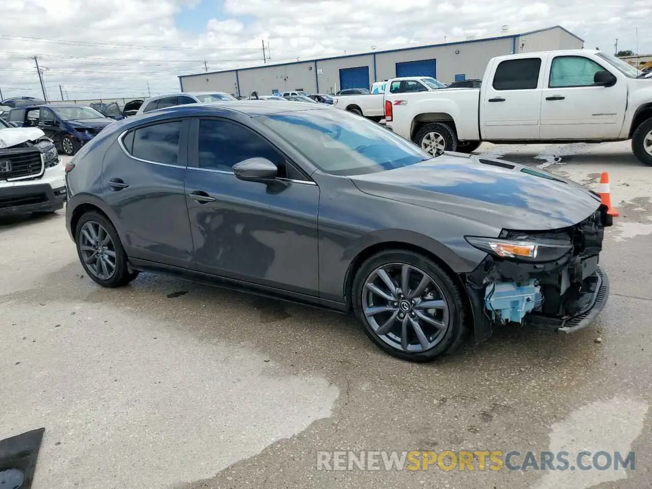 4 fotografías del automóvil dañado JM1BPALM3L1161384 MAZDA 3 2020